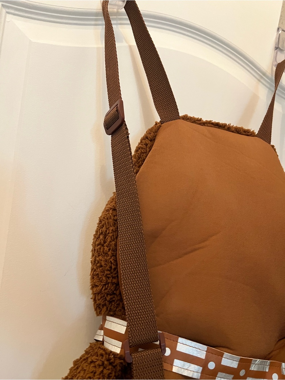 Star Wars Chewbacca Plush Backpack with Crossbody Detail - Brown - Picture 7 of 9